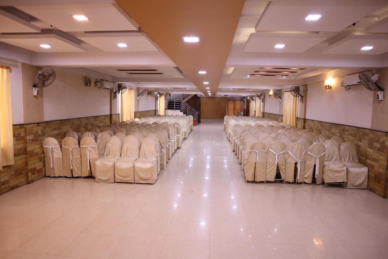 Smilestay Bns Lodge Bangalore Buitenkant foto