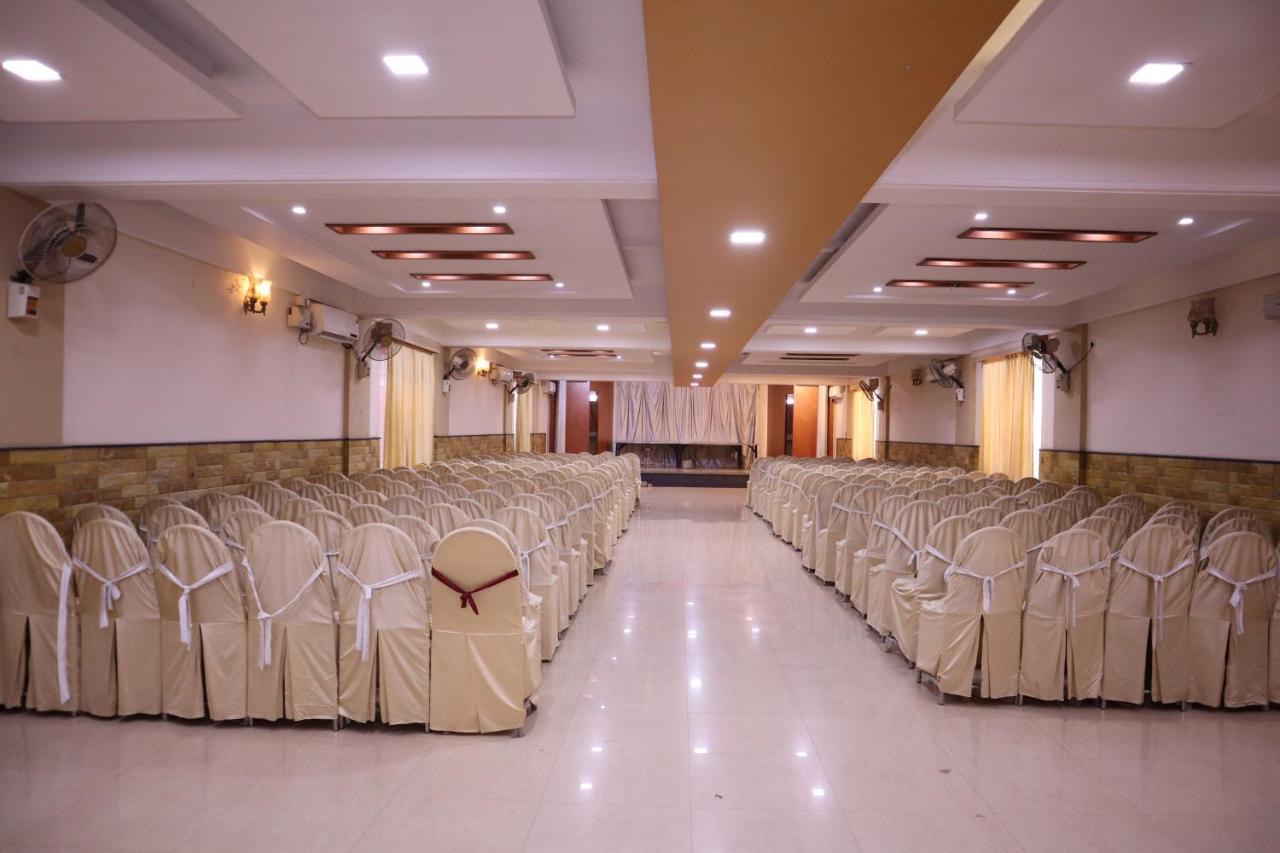 Smilestay Bns Lodge Bangalore Buitenkant foto
